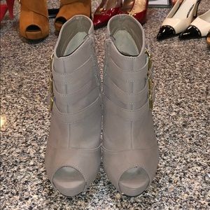 Dollhouse Grey Three Belt Heels